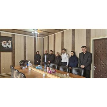 به مناسبت ولادت حضرت عباس (ع) و روز جانباز دکتر علی پورمتعبد، رئیس دانشکده پزشکی، به همراه معاونین و دکتر مریم شیرزادی، معاونت امور فرهنگی دانشگاه، از جانبازان دانشکده پزشکی قدردانی نمودند.